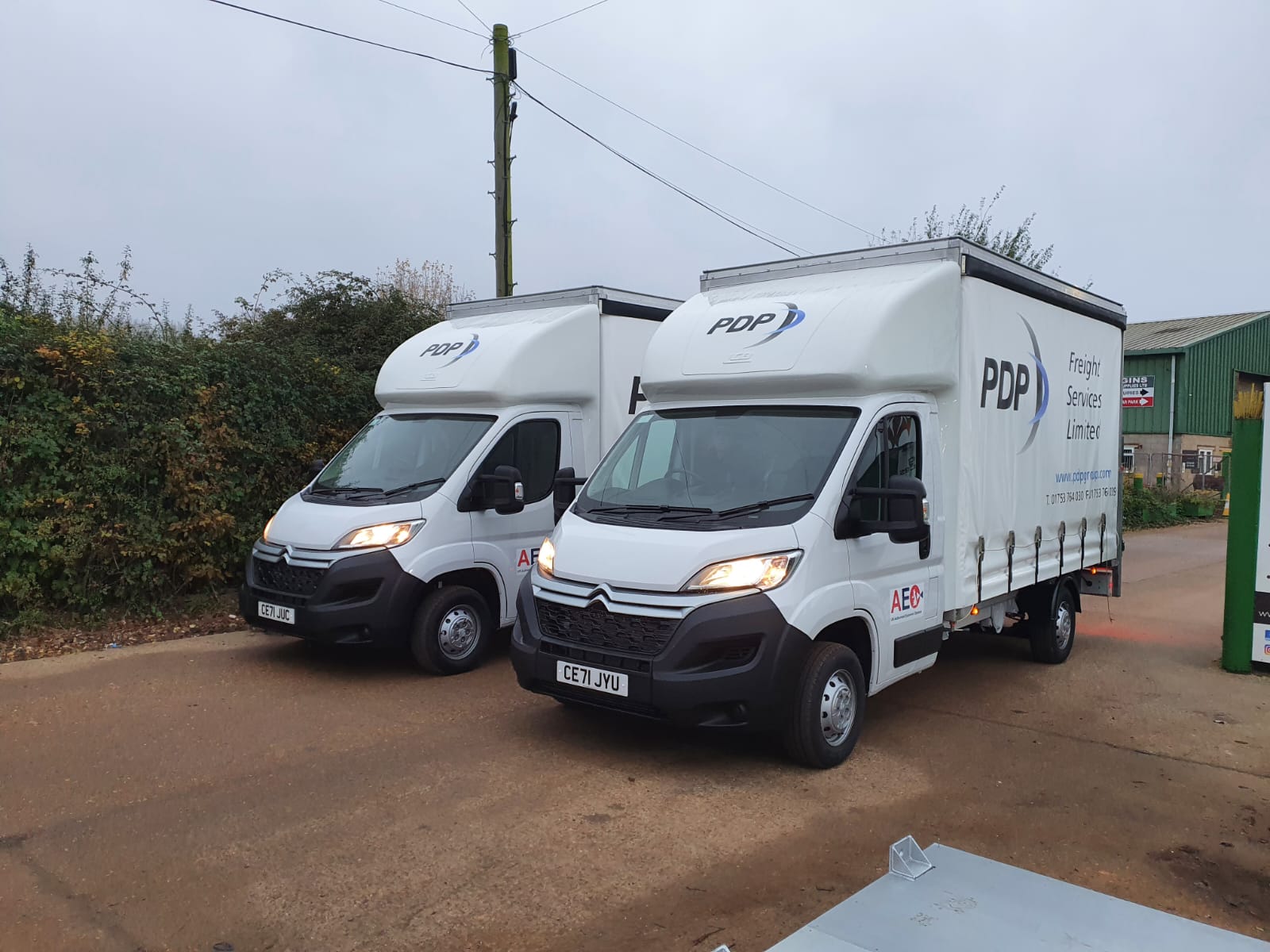Luton van available for hire in Ashford and Heathrow