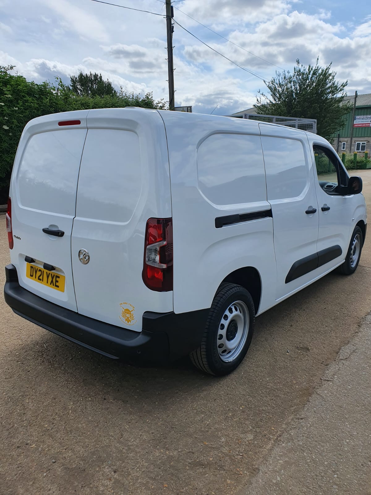 Small commercial van available for hire in Ashford and Heathrow