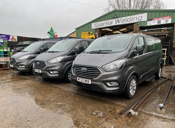 Sparks Ford 9-Seater Minibus for Film Crew Hire & Lease Heathrow and West London